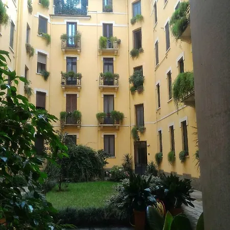 Maria Holiday Homes -Vitruvio 42 Appartamenti Milan Exterior photo