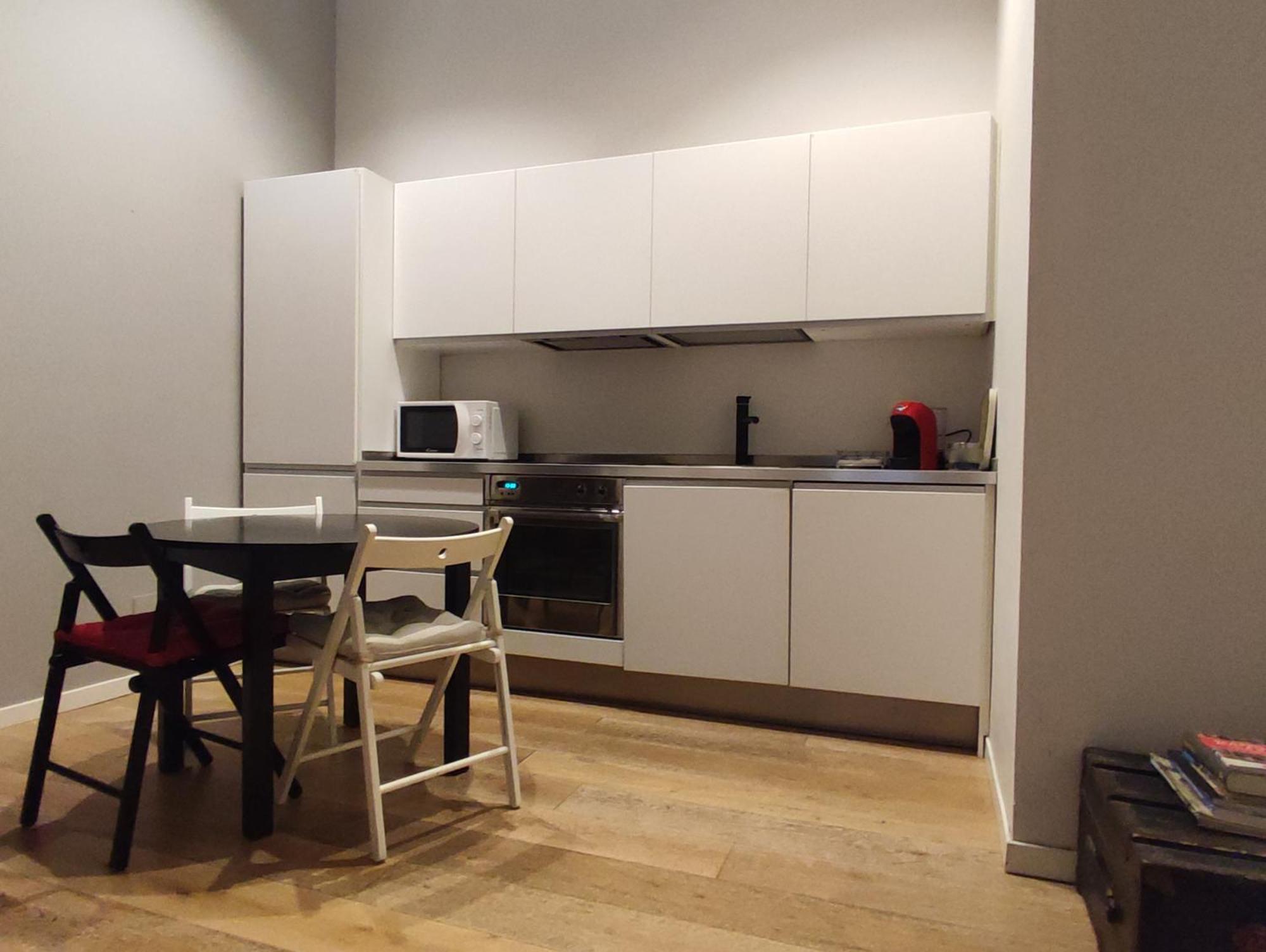 Maria Homes -vitruvio 42 * Milan